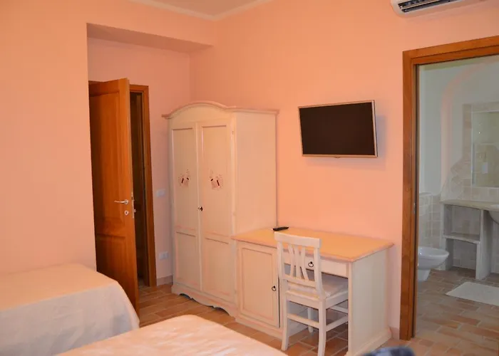 Pensjonat La Pavoncella San Teodoro (Sardinia)